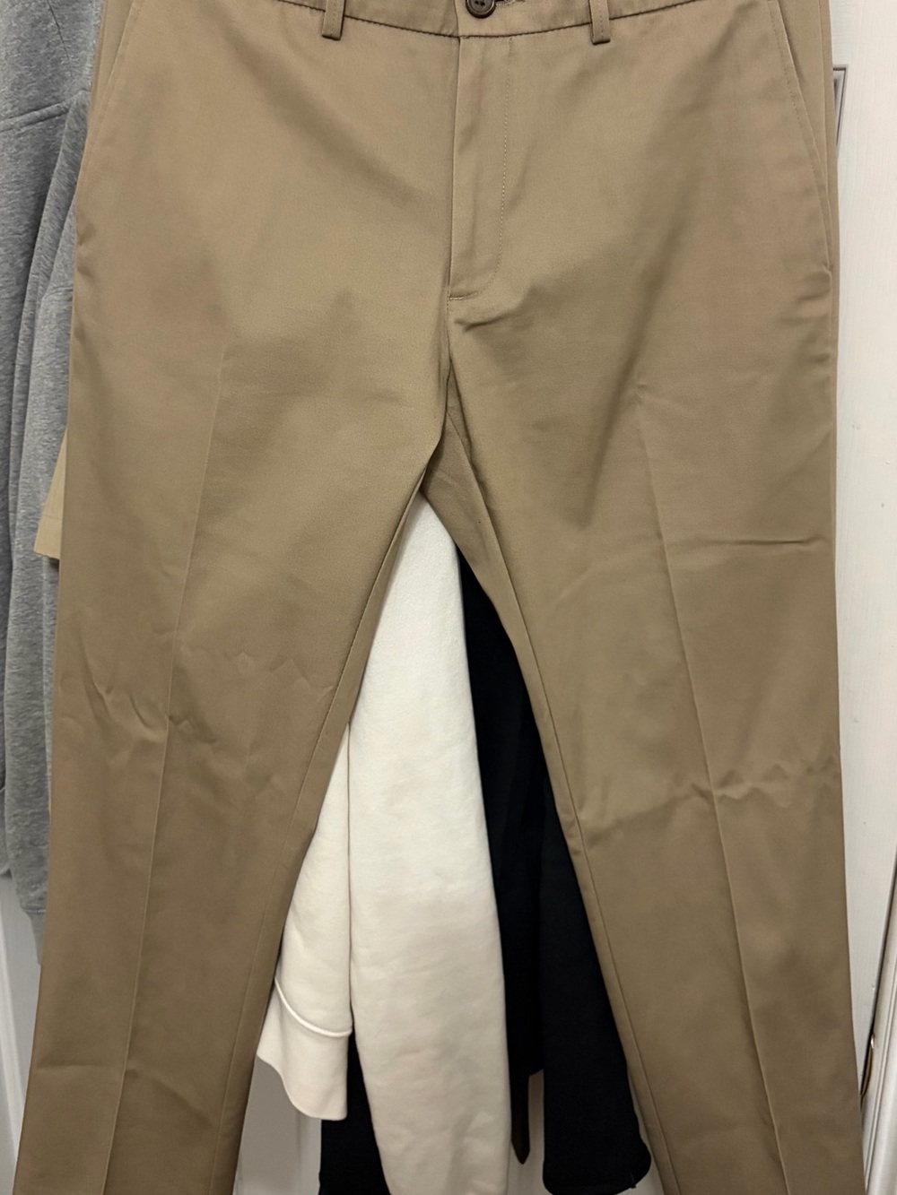 Haggar Men's Premium No Iron Flat Front
Pant-EUC: worn once